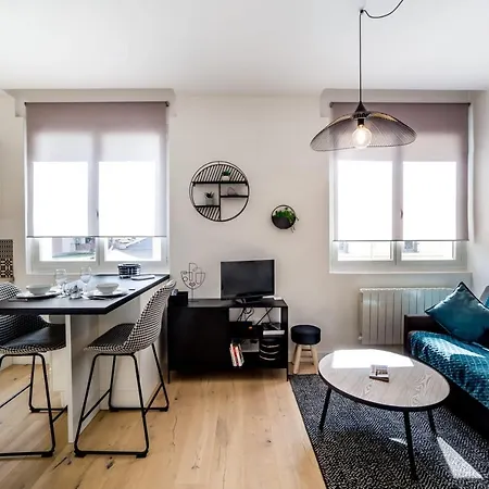 La Vie Est Belle In Confluence Studio Apartamento Lyon