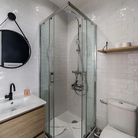 Apartment La Vie Est Belle In Confluence Studio