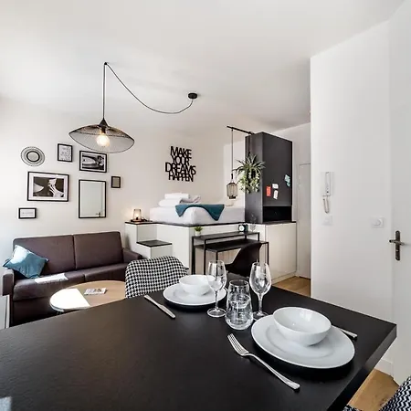 La Vie Est Belle In Confluence Studio * Lyon